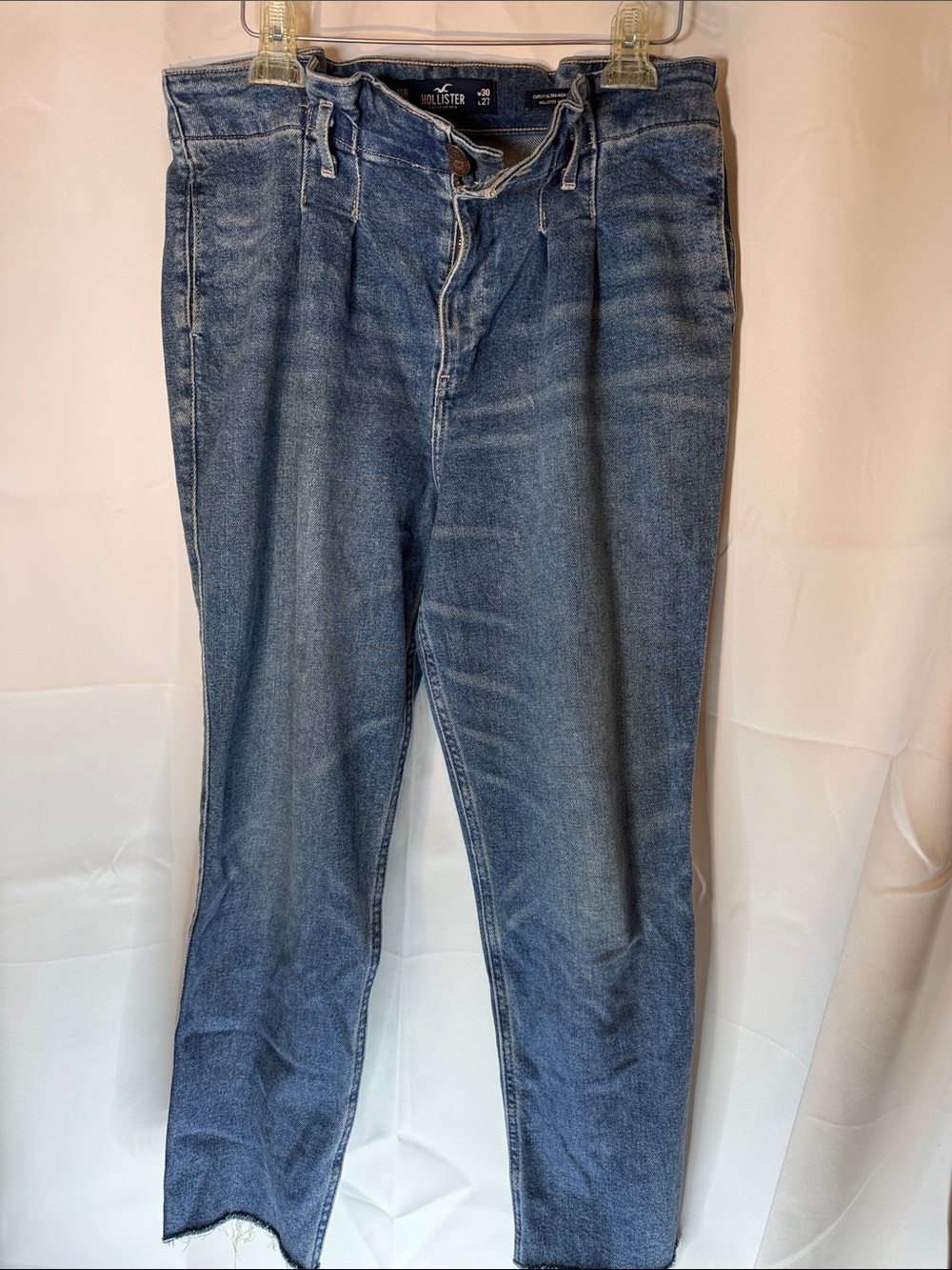 Hollister , ultra high rise jeans, Faded . Size: 11R